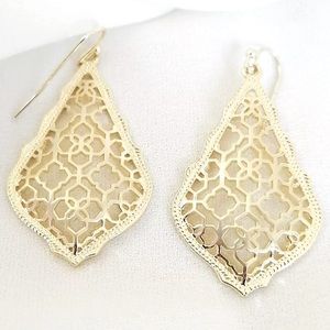 ABSOLUTELY GORGEOUS TO WEAR WITH YOUR SEASON OUTFITS